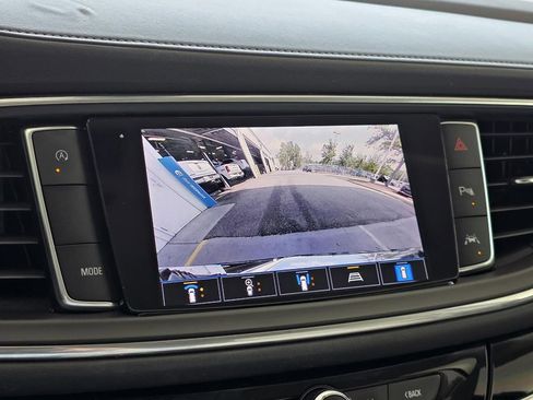 Used 2022 Buick Enclave Avenir w/ Avenir Technology Package FWD image 30