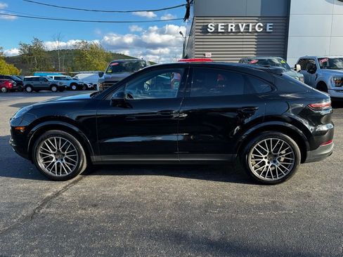 Used 2023 Porsche Cayenne S Platinum image 2