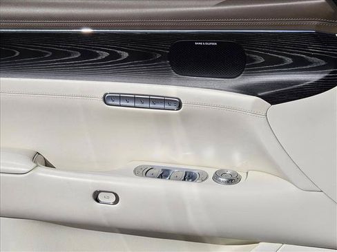 Used 2023 Genesis G90 3.5T AWD/4WD image 11