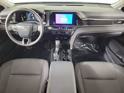 Used 2025 Toyota Camry LE FWD image 16