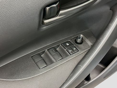 Used 2026 Toyota Corolla LE FWD image 15