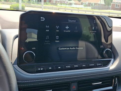 Certified 2023 Nissan Rogue Platinum w/ Platinum Premium Package AWD/4WD image 28