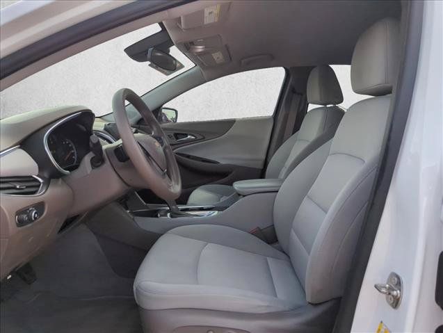 Used 2019 Chevrolet Malibu LT w/ Driver Confidence Package II FWD image 16