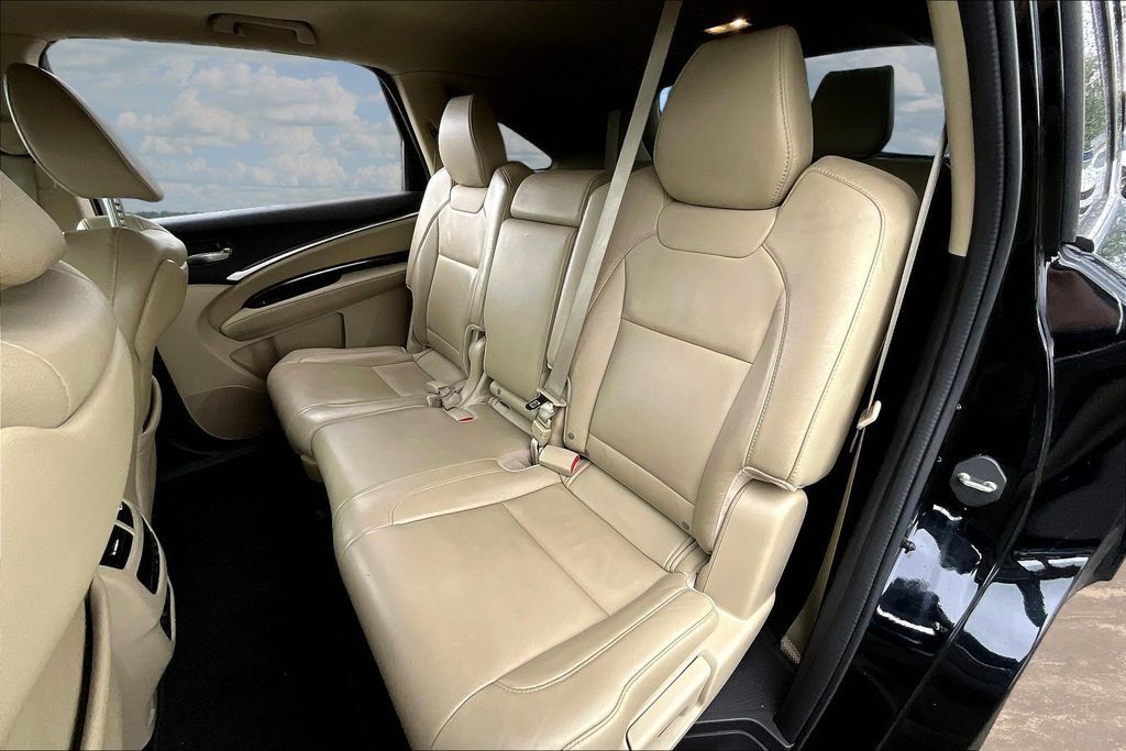 Used 2019 Acura MDX FWD image 21