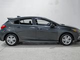 Used 2017 Chevrolet Cruze LT w/ Convenience Package image 5