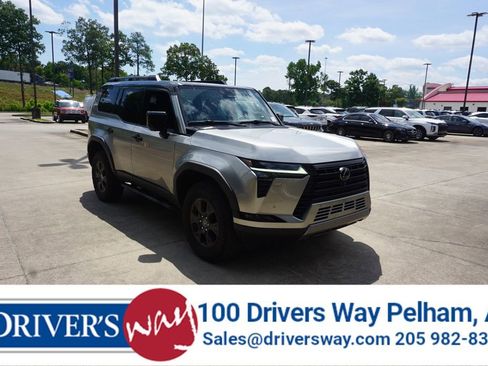 Used 2024 Lexus GX 550 AWD/4WD image 1