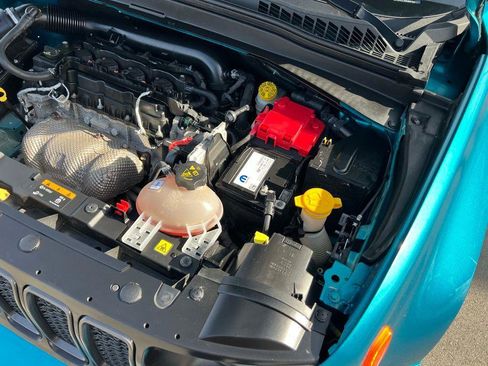 Used 2021 Jeep Renegade Latitude image 43