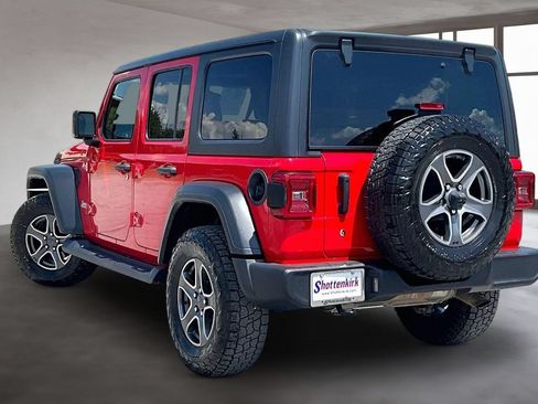 Used 2018 Jeep Wrangler Unlimited Sport S AWD/4WD image 4