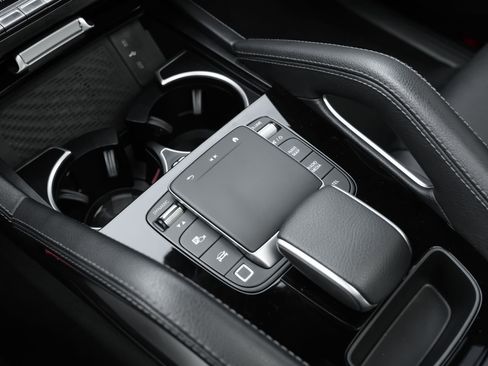 Used 2025 Mercedes-Benz GLE 350 4MATIC image 18