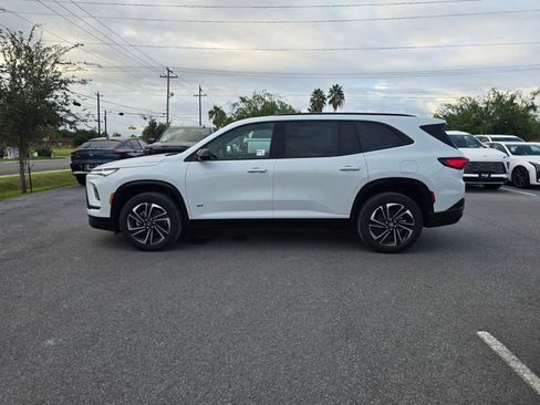 New 2026 Buick Enclave Sport Touring w/ LPO, Floor Liner Package image 8