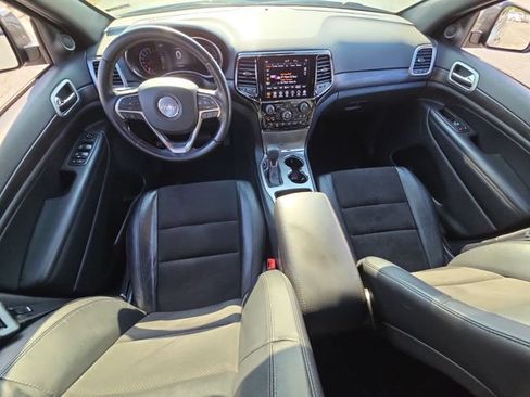 Used 2021 Jeep Grand Cherokee Laredo X RWD image 13