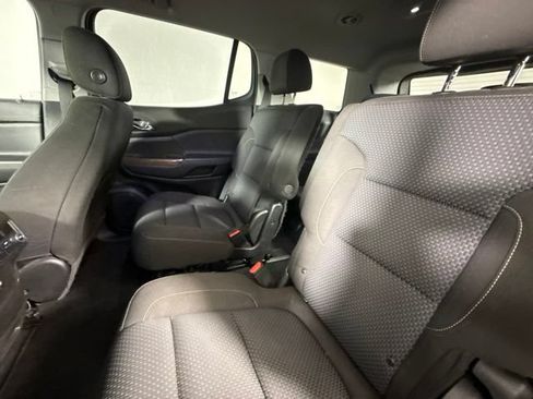 Used 2020 GMC Acadia SLE AWD/4WD image 25