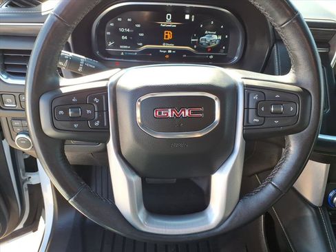 Used 2022 GMC Yukon SLT w/ SLT Premium Package image 19