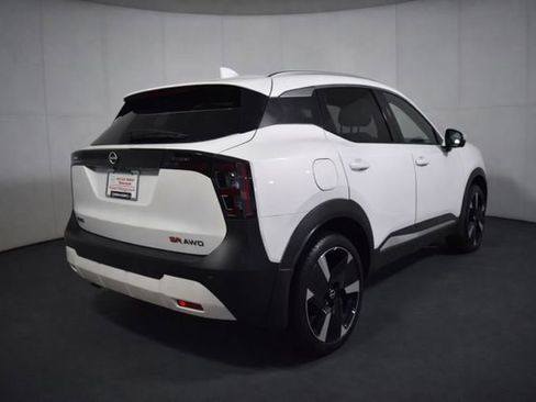 Certified 2025 Nissan Kicks SR w/ SR Premium Package image 4