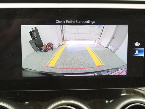 Used 2020 Mercedes-Benz GLC 300 image 22