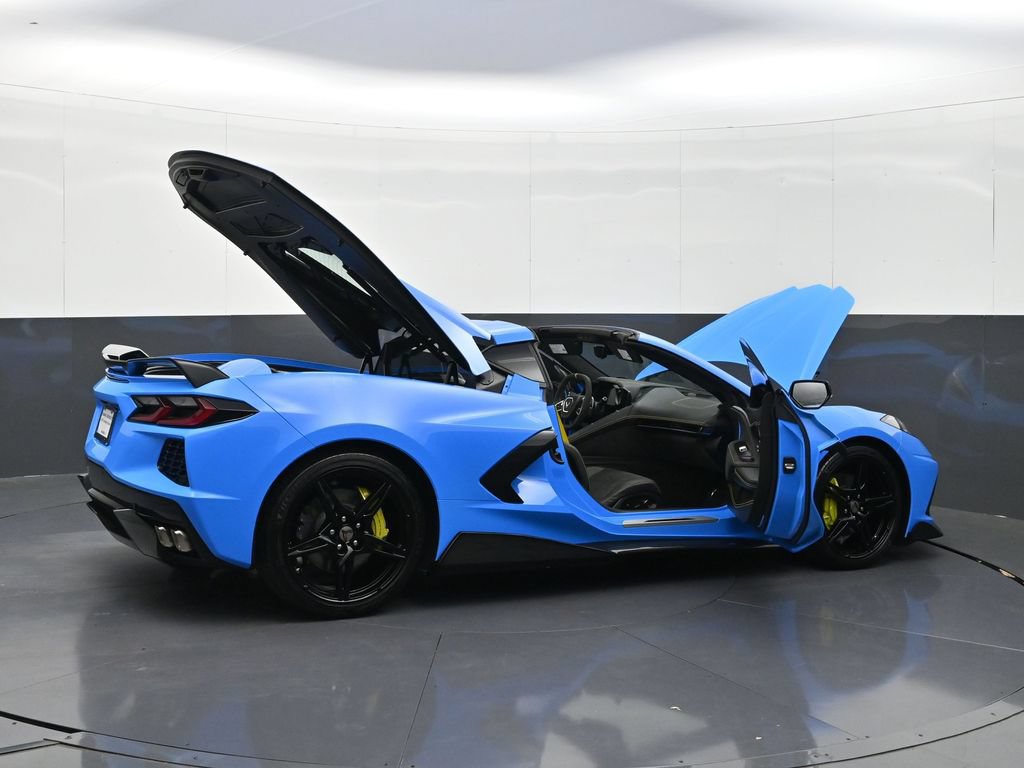 Used 2023 Chevrolet Corvette Stingray Premium Cpe w/ Stealth Interior Trim Package RWD image 41