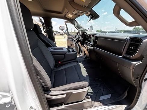 Used 2025 Chevrolet Silverado 2500 LT w/ All Star Edition AWD/4WD image 12