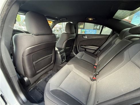 Used 2018 Dodge Charger R/T image 22