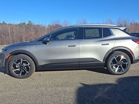 New 2026 Chevrolet Equinox EV LT w/ LPO, All-Weather Mat Package image 41