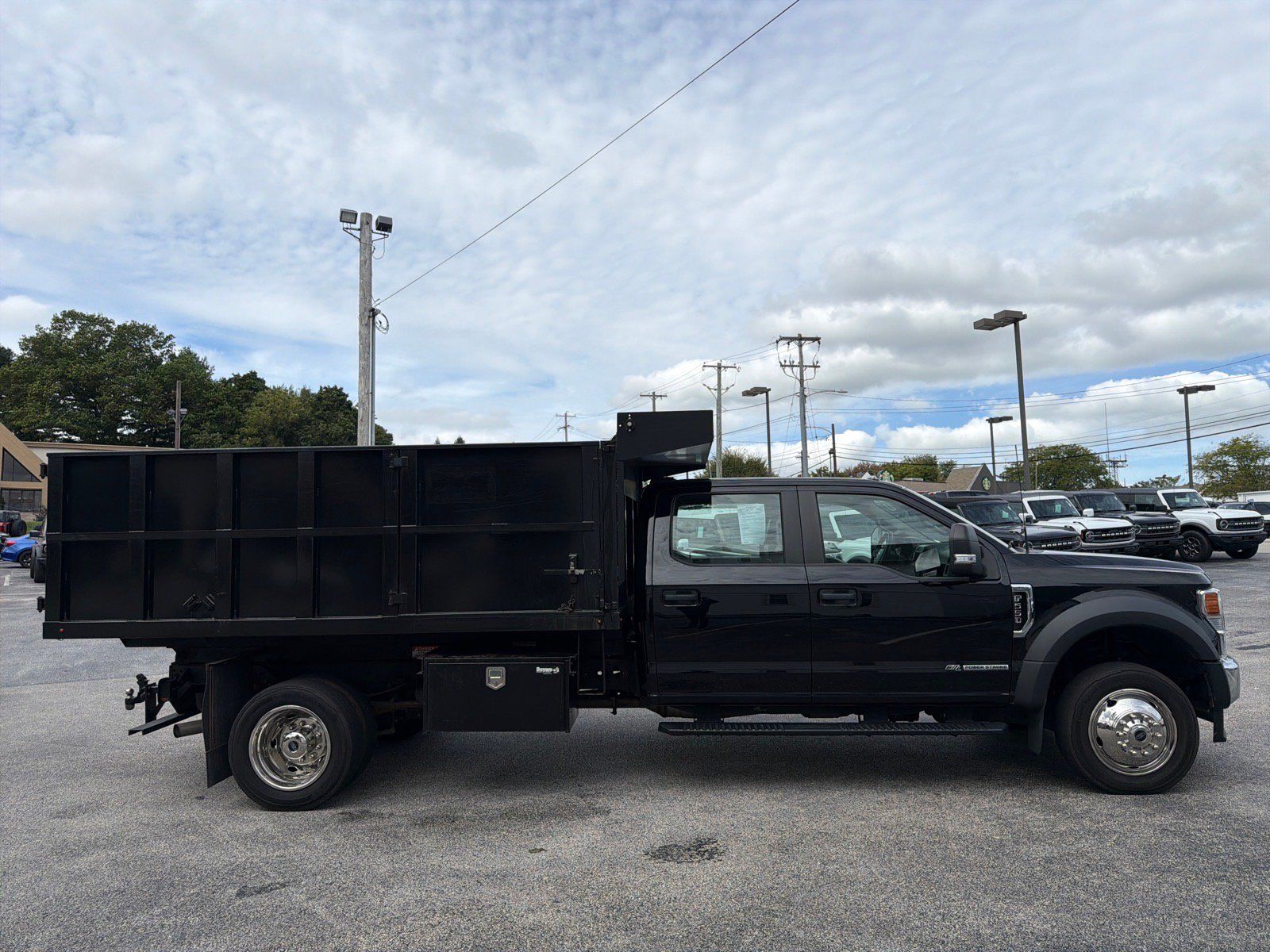 Certified 2022 Ford F550 4x4 Crew Cab Super Duty w/ Power Equipment Group image 7