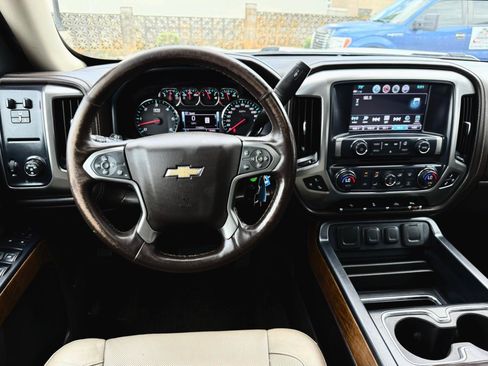 Used 2017 Chevrolet Silverado 1500 LTZ w/ LTZ Plus Package RWD image 19