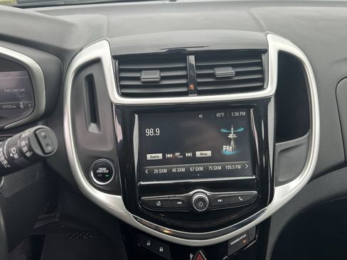 Used 2017 Chevrolet Sonic LT w/ Convenience Package image 16