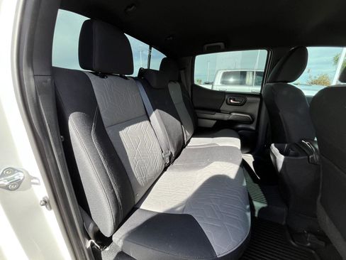 Used 2021 Toyota Tacoma TRD Sport image 22