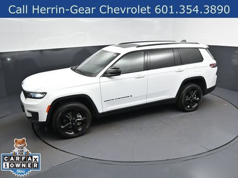 Used 2025 Jeep Grand Cherokee L Altitude AWD/4WD image 27