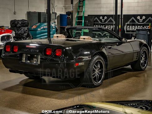 Used 1992 Chevrolet Corvette Convertible image 35