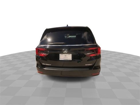 Used 2023 Honda Odyssey Sport image 12