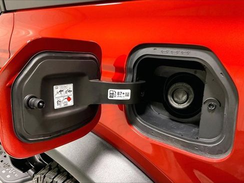 Used 2024 Ford Bronco Black Diamond image 42