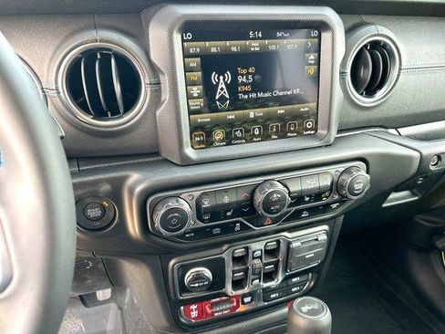 New 2023 Jeep Wrangler Unlimited Rubicon 4xe w/ Steel Bumper Group image 16