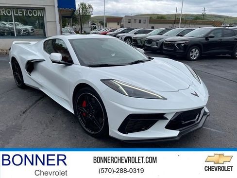 Used 2023 Chevrolet Corvette Stingray Preferred Cpe w/ Z51 Performance Package RWD image 1
