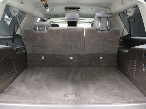 Used 2019 GMC Yukon XL Denali AWD/4WD image 38