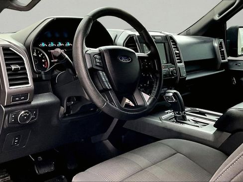 Used 2016 Ford F150 XLT w/ Equipment Group 302A Luxury AWD/4WD image 17