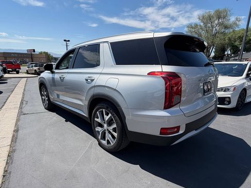 Used 2022 Hyundai Palisade SEL w/ 8P Bench Seat Package AWD/4WD image 6