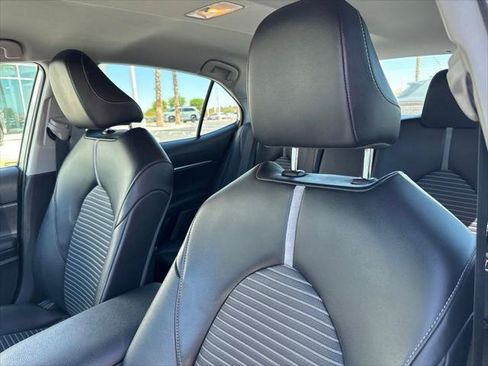Certified 2021 Toyota Camry SE FWD image 14
