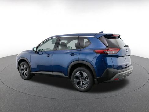 Used 2025 Nissan Rogue SV FWD image 7