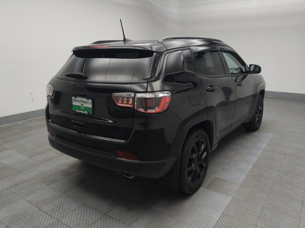 Used 2022 Jeep Compass Latitude w/ Sun and Sound Group AWD/4WD image 9