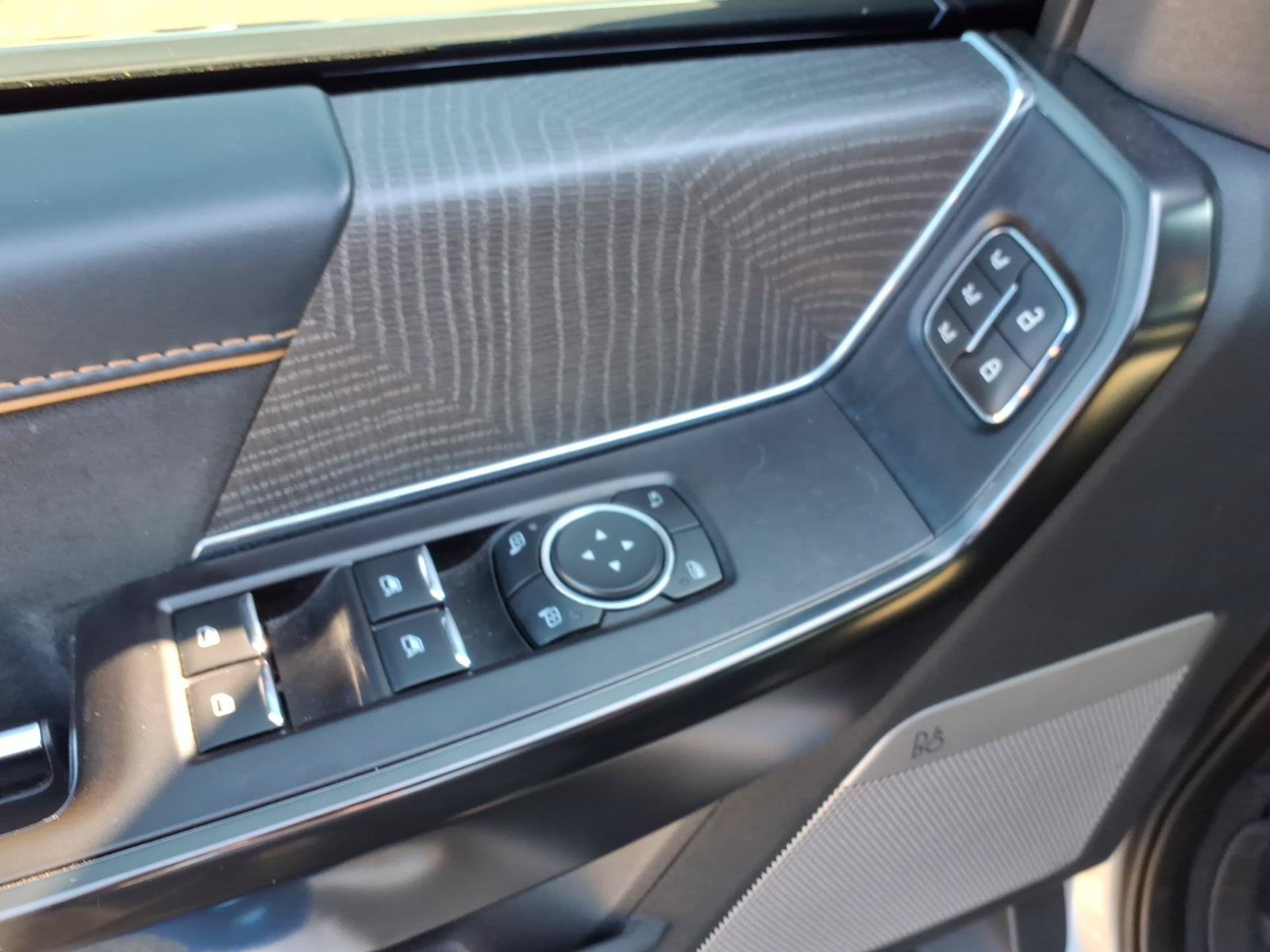 Used 2021 Ford F150 Platinum AWD/4WD image 18