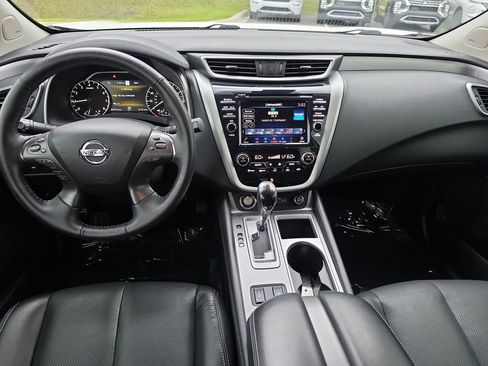 Used 2021 Nissan Murano SL w/ SL Moonroof Package FWD image 9