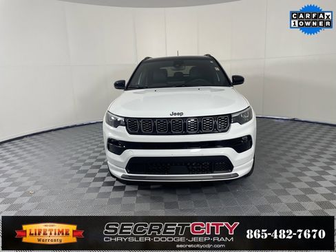 Used 2024 Jeep Compass Limited w/ High Altitude Package image 2