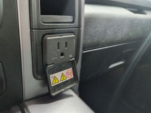 Used 2023 RAM 1500 Classic SLT w/ Trailer & Traction Group image 31