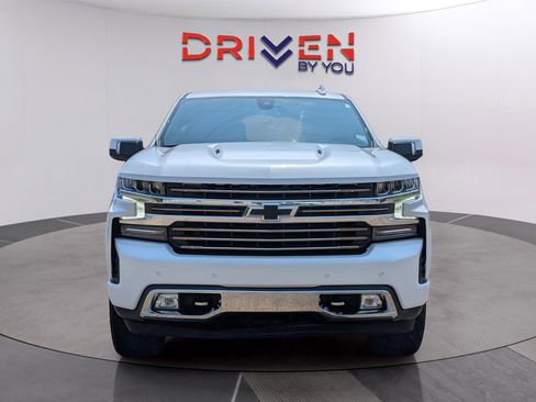 Used 2022 Chevrolet Silverado 1500 High Country w/ Safety Package II AWD/4WD image 8