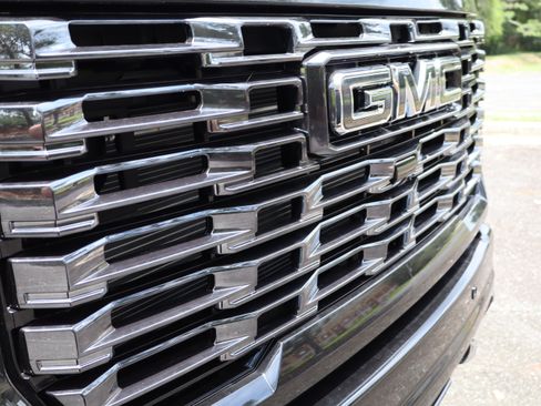 New 2026 GMC Sierra 3500 Denali Ultimate AWD/4WD image 14