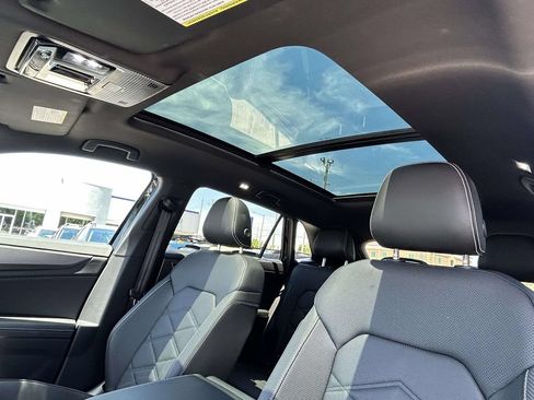 Used 2026 Volkswagen Atlas Cross Sport SE w/ Panoramic Sunroof Package AWD/4WD image 14