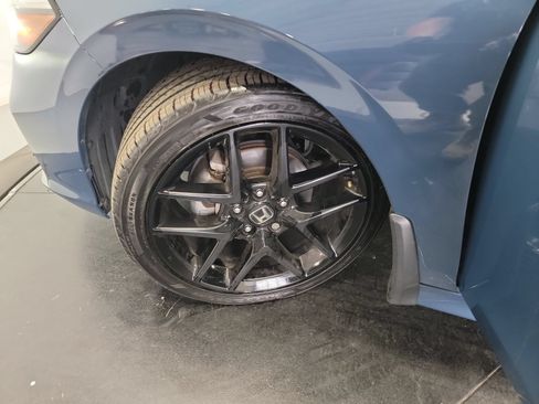 Used 2025 Honda Civic Sport image 29