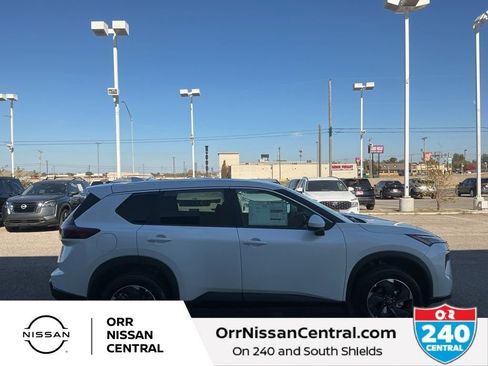 New 2026 Nissan Rogue SV FWD image 4