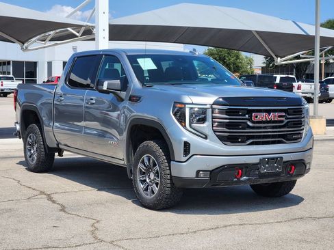Used 2025 GMC Sierra 1500 AT4 AWD/4WD image 3
