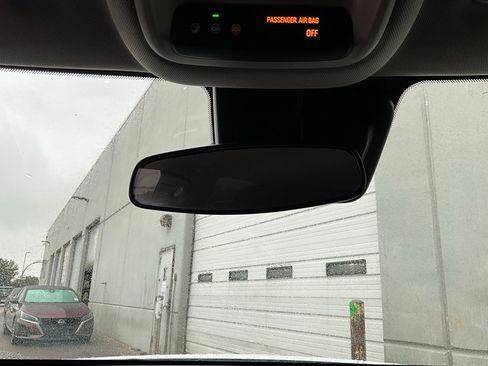 Used 2025 Chevrolet TrailBlazer LT image 16